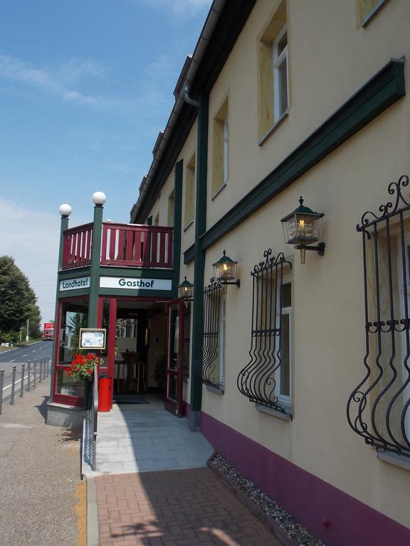 Gasthof Und Landhotel Zur Ausspanne クリップハウゼン エクステリア 写真