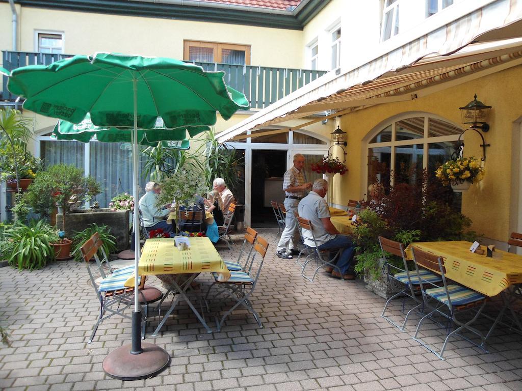 Gasthof Und Landhotel Zur Ausspanne クリップハウゼン エクステリア 写真