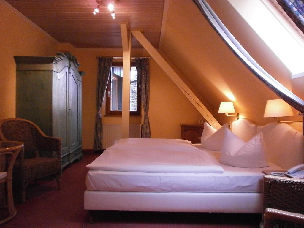 Gasthof Und Landhotel Zur Ausspanne クリップハウゼン 部屋 写真
