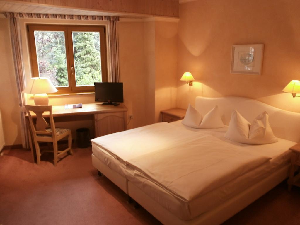 Gasthof Und Landhotel Zur Ausspanne クリップハウゼン 部屋 写真