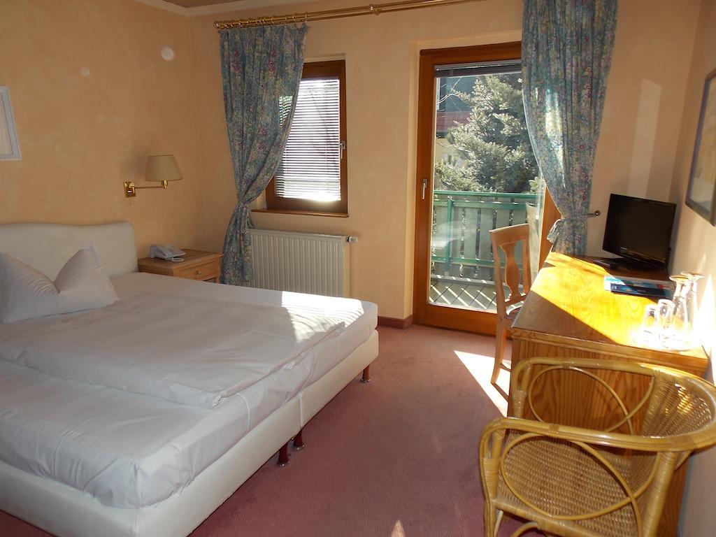 Gasthof Und Landhotel Zur Ausspanne クリップハウゼン 部屋 写真