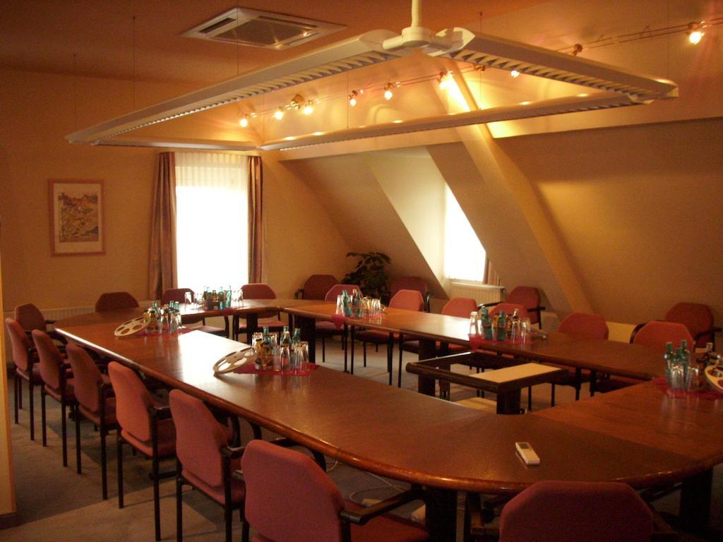 Gasthof Und Landhotel Zur Ausspanne クリップハウゼン エクステリア 写真